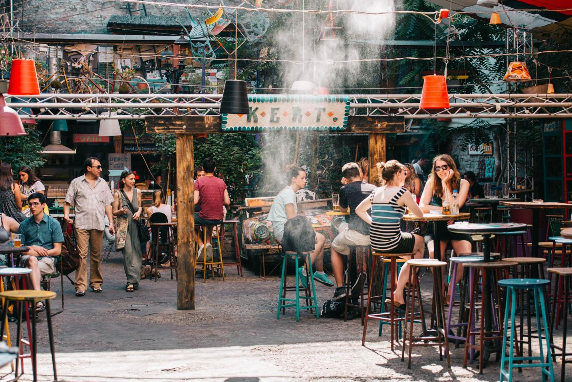 Api Flat Lägenhet Budapest Exteriör bild